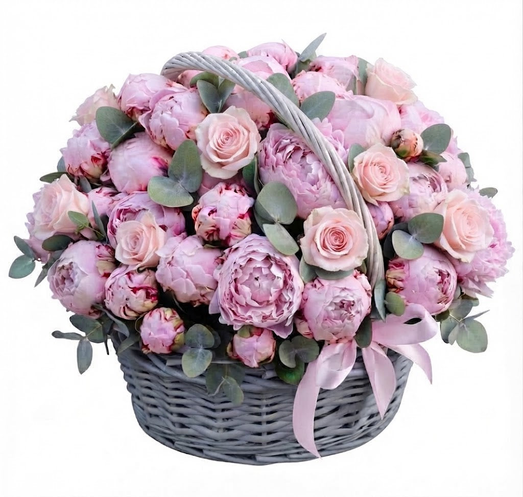 Luxury Basket of Peonies with Roses